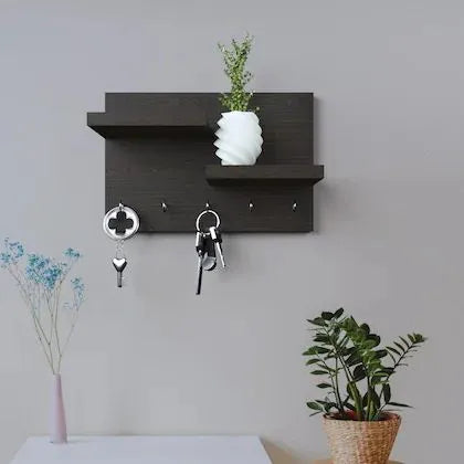 woodpoint3, Wall mounted keychain holder, for hanging keychain with shelves for mobile and decoration figurines